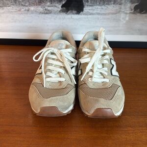 New Balance 996 X J. Crew Sneakers in Suede Natural Beige